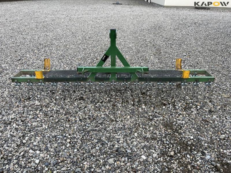 Three-point hitch 6