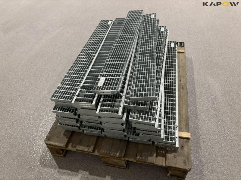 Galvanized grating 4