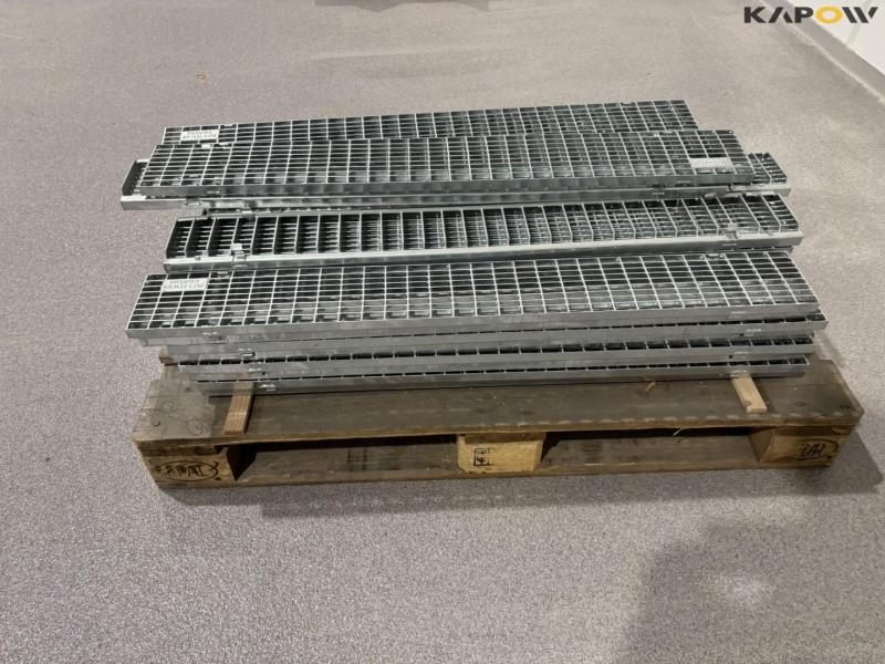 Galvanized grating 6