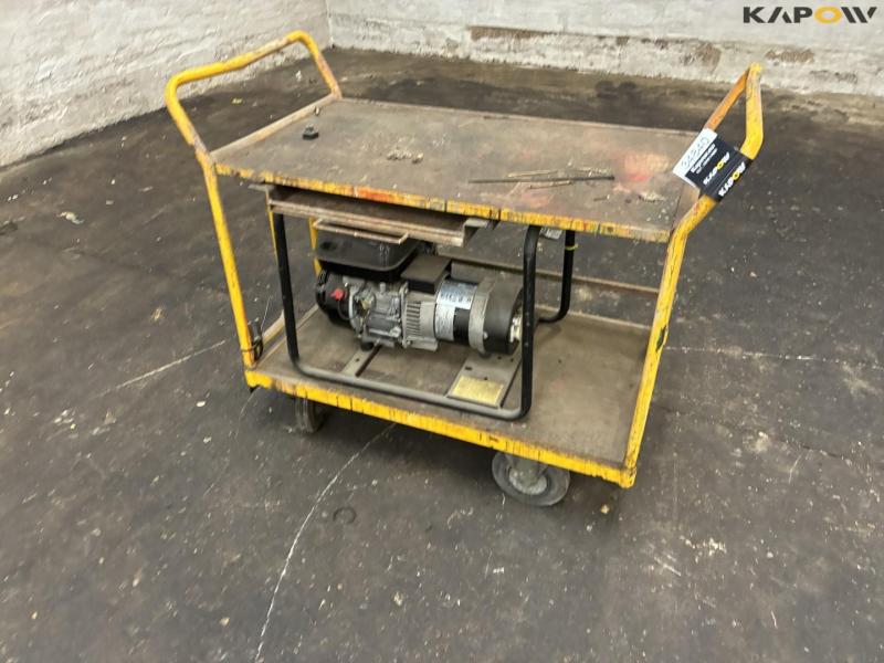 Geko generator in trolley 1
