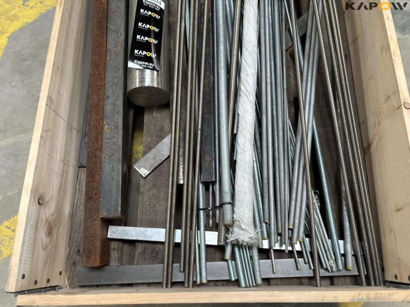 Threaded rods and iron 7