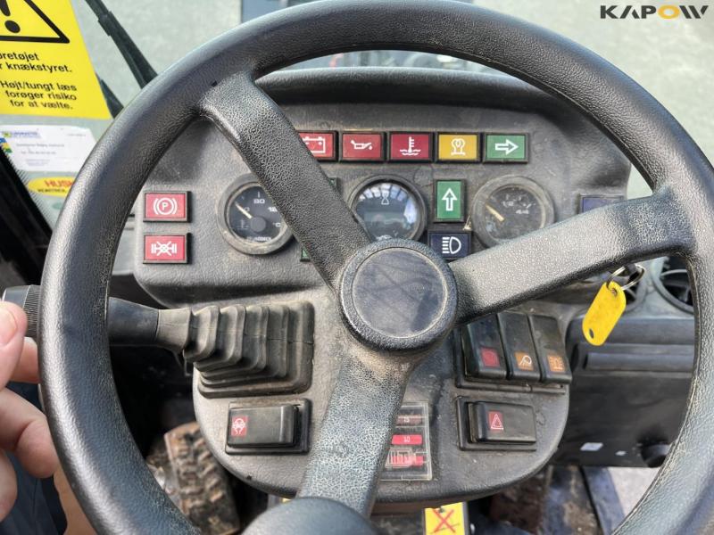 Giant D332SWT x-tra skid steer loader 28