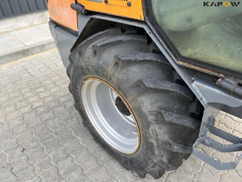 Giant V452T HD skid steer loader 18