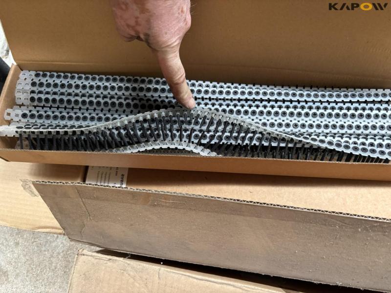 Drywall screws 7