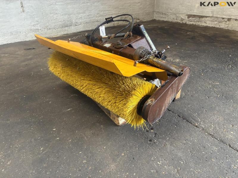 GMR PF 1300 LS broom for a-frame 1
