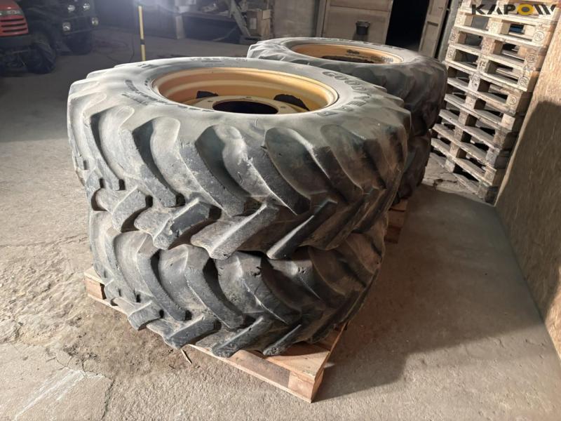 Good Year 440/80-R28 complete wheels 4