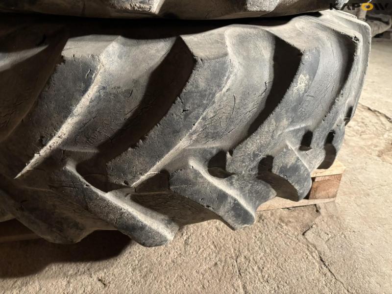 Good Year 440/80-R28 complete wheels 17