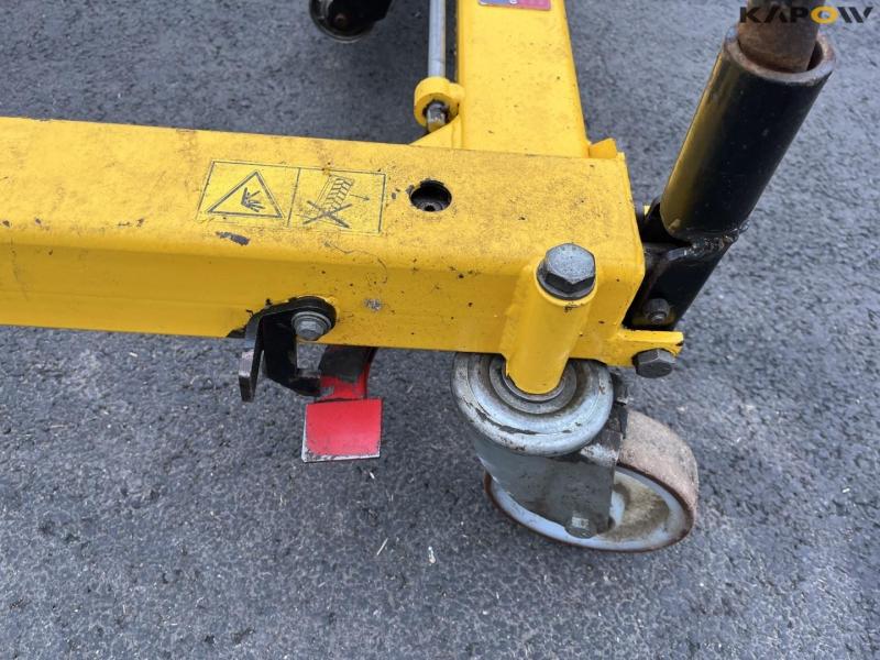 Gothia wheeled cart 14