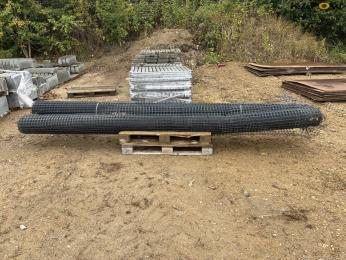 Grass reinforcement tiles with mesh