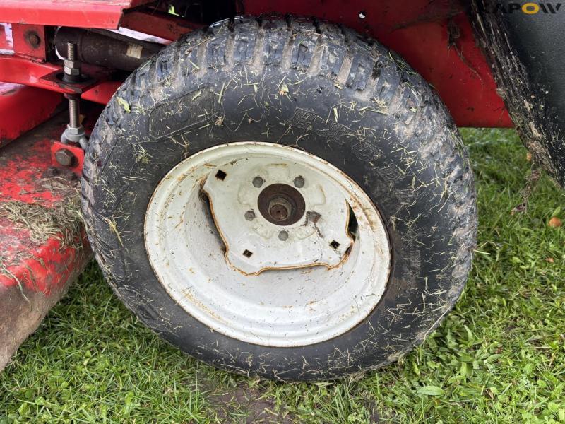 Gravely Promaster 400 rotary mower 37