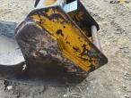 Excavator bucket with Hydrema hitch 6