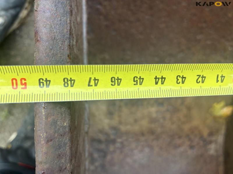 Excavator bucket with teeth 11