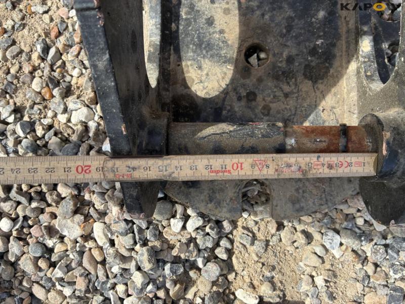 Excavator bucket and adapter 14