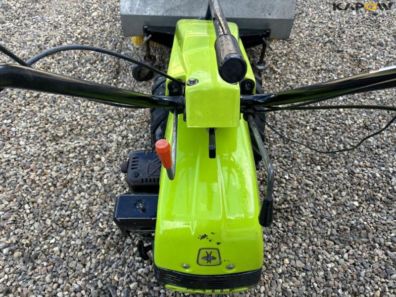 Grillo 8FB1RVS sweeper 14