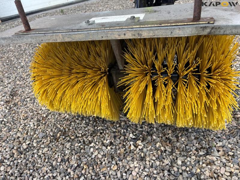 Grillo 8FB1RVS sweeper 23