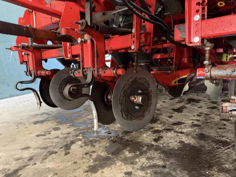 Grimme GL34 T potato planter 22