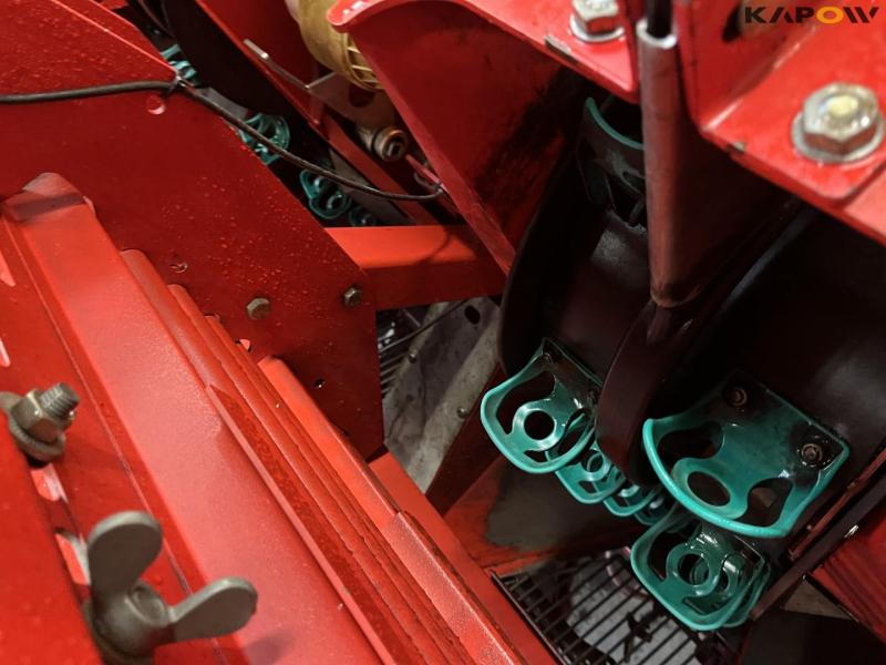 Grimme GL860 compact 8 row potato planter 44