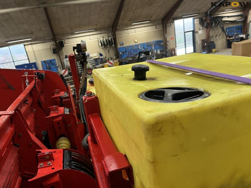 Grimme GL860 compact 8 row potato planter 46