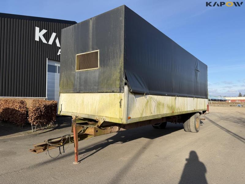 Pig transport trailer 1