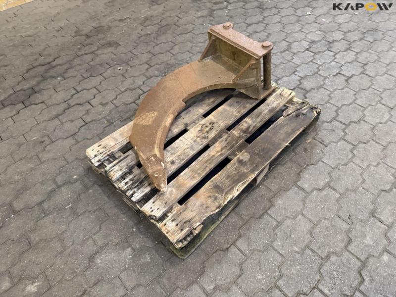 Grub tooth with Hydrema hitch 3