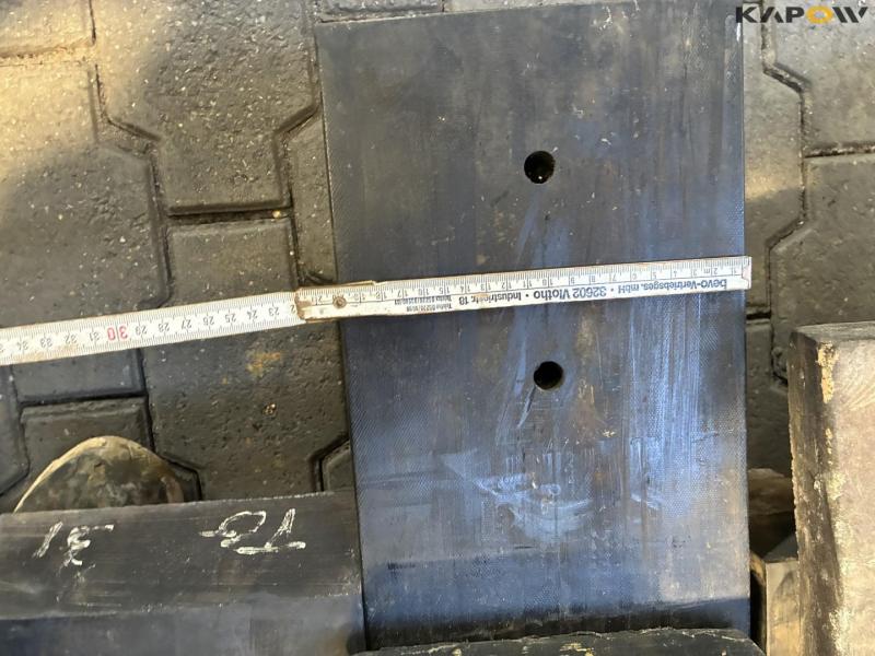 Rubber pads for scraper blade 7