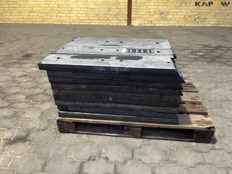 Rubber blades for snow plows 2