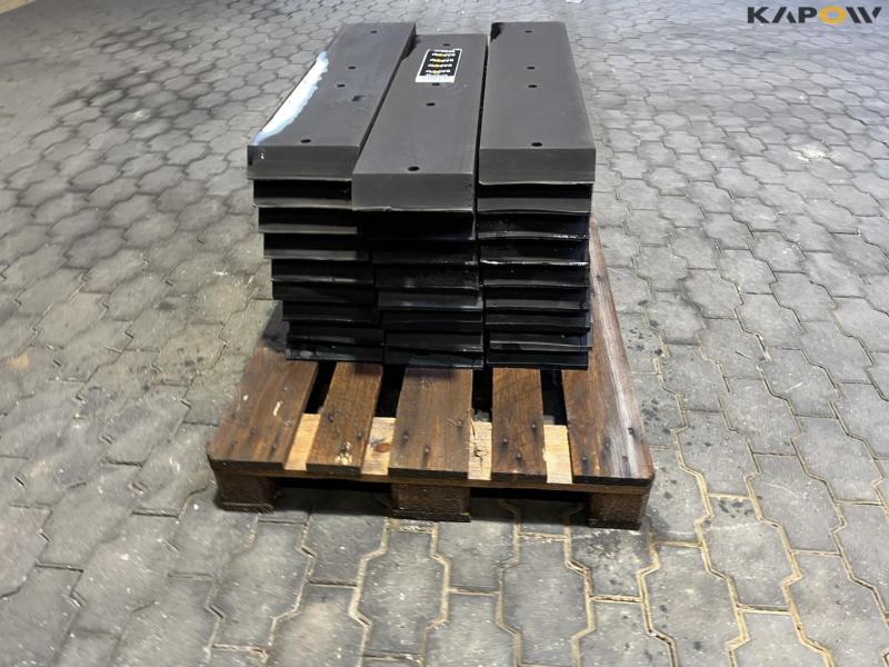 Rubber blades for snow plows 4