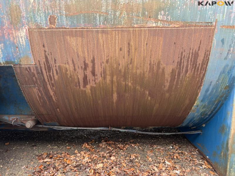 Slurry buffer tank 20