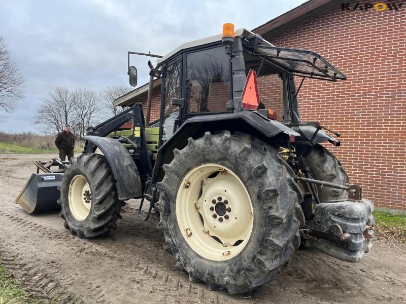 Hürlimann H-4105 front loader tractor  7
