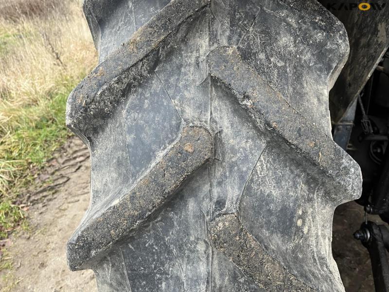 Hürlimann H-4105 front loader tractor  30