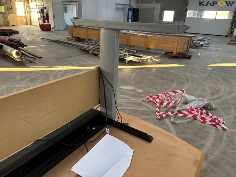 Raise/lower desk 2 pcs. 9