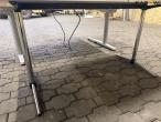 Raise/lower table + desk 9