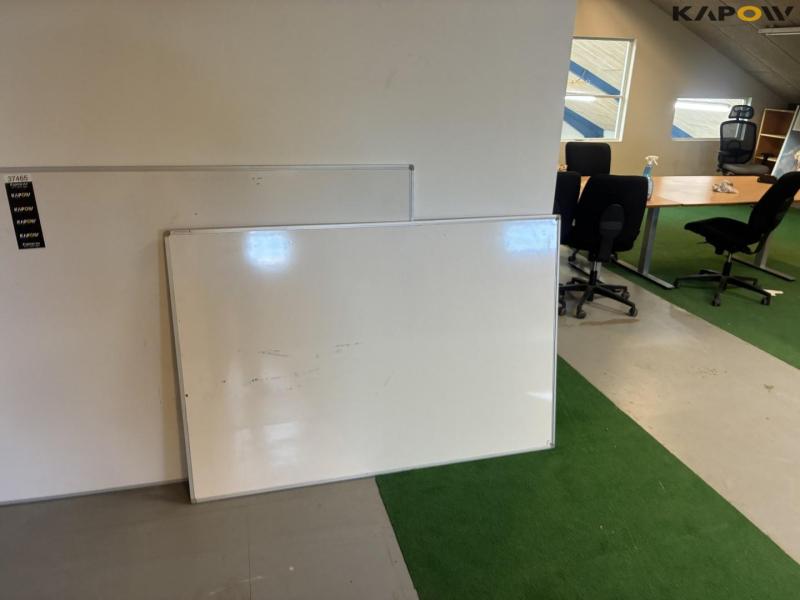 Raise and lower tables and whiteboards 5