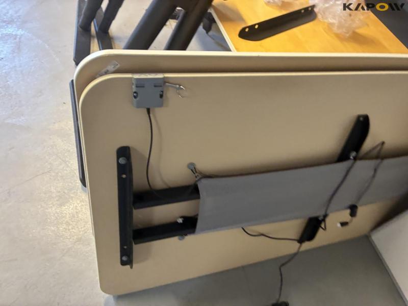 Raise and lower tables and whiteboards 15