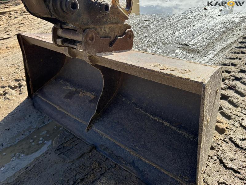 Haitachi ZAXIS 18 mini excavator 17
