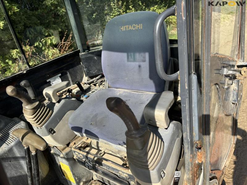 Haitachi ZAXIS 18 mini excavator 67