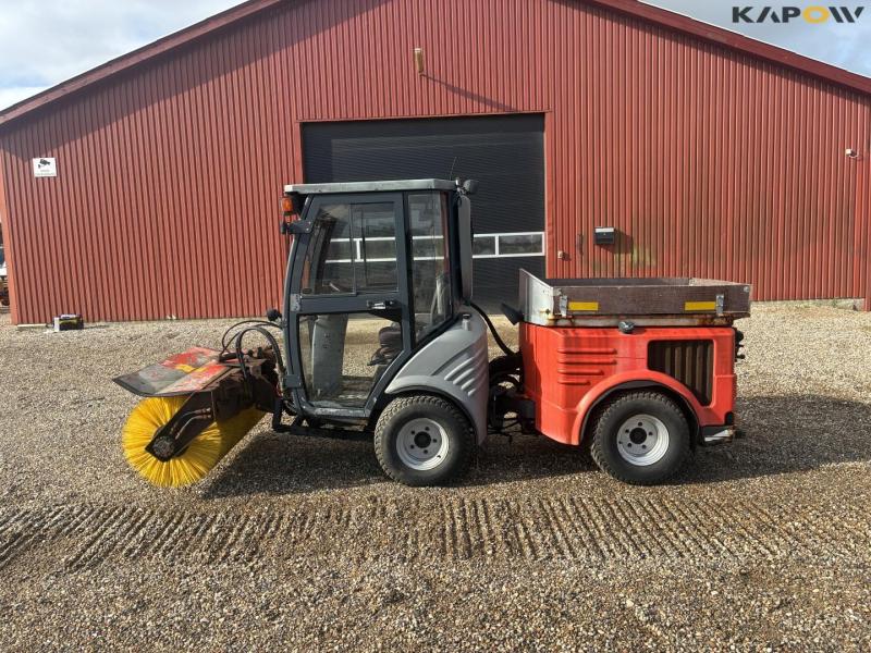 Hako citytrac 4200 tool carrier with broom 8