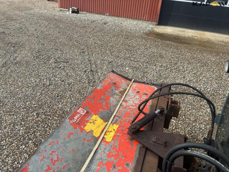 Hako citytrac 4200 tool carrier with broom 11
