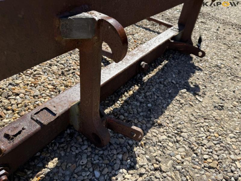 Straw spear with Euro hitch 9