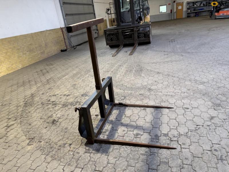 Straw spear with Euro hitch 4