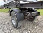Straw wagon with hydraulic bale securing 8