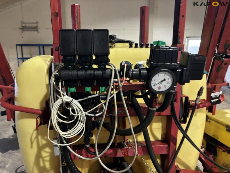 Hardi 1000L 12 meter sprayer 18