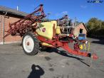 Hardi Commander 2800 trailer sprayer with 20 meter boom 3