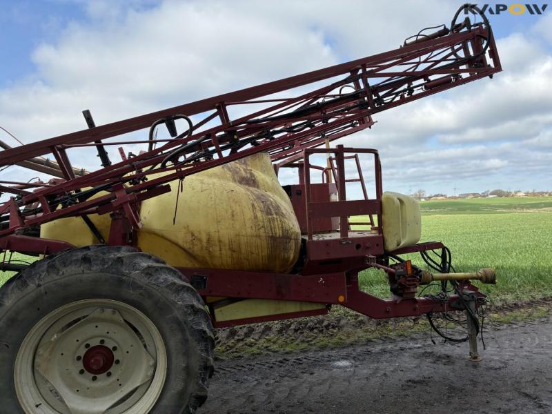 Hardi commander 2800liter sprayer 4