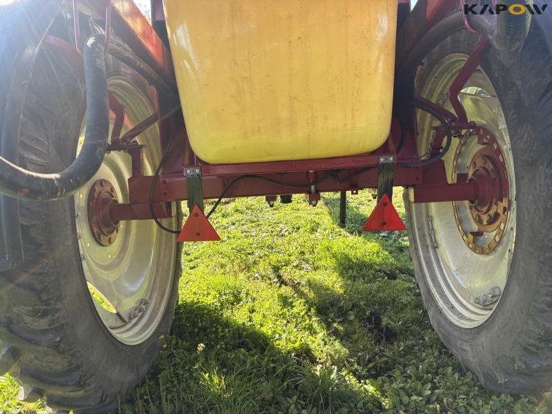 Hardi commander cl2800 sprayer 29