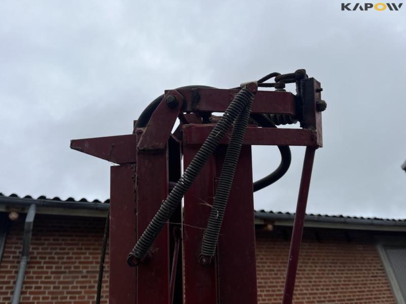 Hardi LX1000 sprayer with 12 meter boom 33