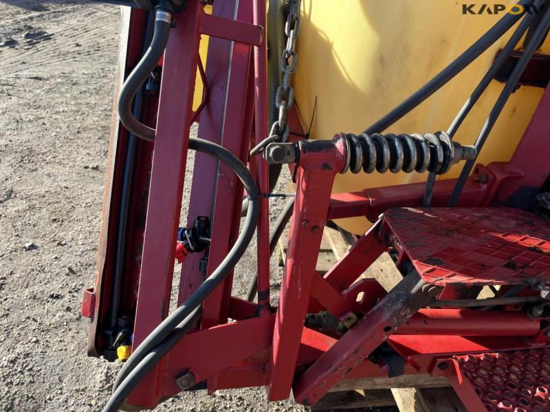Hardi LXY 1000 sprøjte med 16 meter spredebom 10