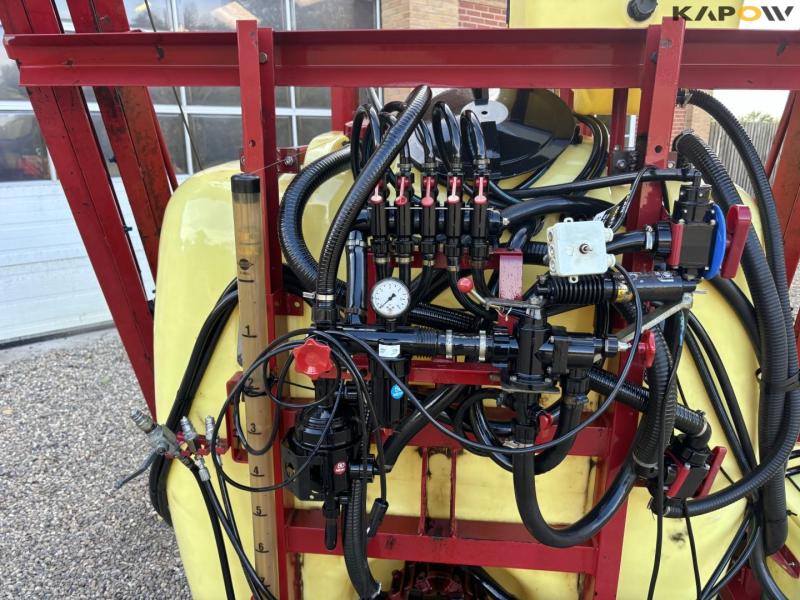 Hardi field sprayer 10
