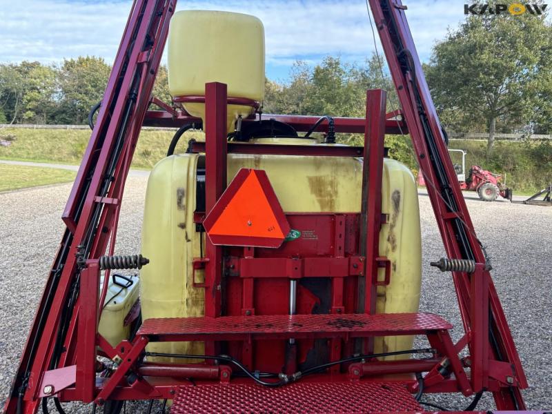 Hardi field sprayer 24