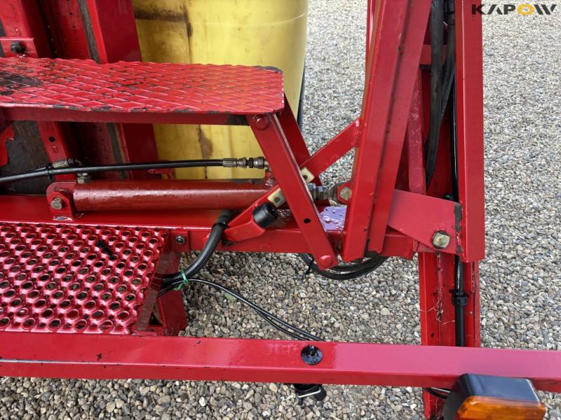 Hardi field sprayer 27